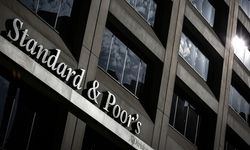 S&P: Yüksek faiz oranları varlık fiyatlarını daha da zorlayabilir