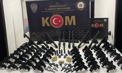Mersin'de ruhsatsız 61 tabanca ve 11 tüfek ele geçirildi