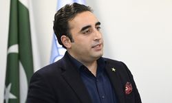 Pakistan Dışişleri Bakanı ülkesinin "kriz fırtınası" içerisinde olduğunu söyledi