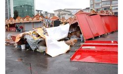 Pendik'te fırtınanın devirdiği kaydıraktaki 3 çocuk yaralandı