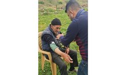 Sağlık personeli Nurdağı ve İslahiye'de sağlık taraması gerçekleştiriyor