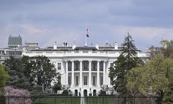 Beyaz Saray: Amerika, Afganistan'da hedefleri belirsiz ve sonu olmayan bir savaşa saplanmıştı