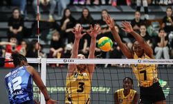 CEV Şampiyonlar Ligi yarı final rövanşında yarın Fenerbahçe Opet ile VakıfBank karşılaşacak