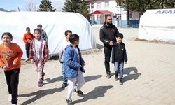 Depremin vurduğu Göksun'un kırsal mahallesinde çocukları okul heyecanı sardı