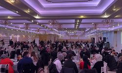 Hollanda'da düzenlenen iftarda depremzedeler için yaklaşık 39 bin avro toplandı