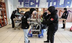 İmam hatipli kızlar Amerika'daki robot yarışmasında Türkiye'yi temsil edecek