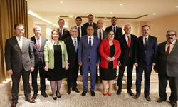 MHP Mersin milletvekilleri adaylarının iftar yemeğine yoğun ilgi
