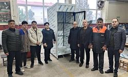Sakarya'da meslek liseliler deprem bölgesi için duşakabin üretti