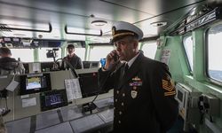 TCG Anadolu gemisi, gazetecilere kapısını açtı