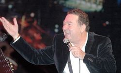 Unutulmaz şarkılara imza atan usta yorumcu: Kayahan