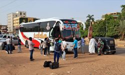 Sudan'dan 1600'ü aşkın Türk vatandaşı otobüslerle Etiyopya'ya taşındı