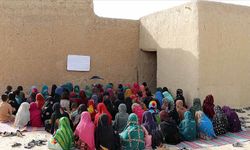 BM, karar taslağında Taliban yönetimi kadın ve kızlara yönelik yasakları geri almaya çağrıldı