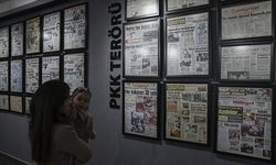 "1980'ler Kimlik Bunalımı" sergisi başkentli sanatseverlerle buluştu