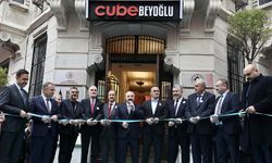 Türkiye'nin ilk şehir içi kuluçka merkezi "Cube Beyoğlu" açıldı