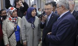 Cumhurbaşkanı Yardımcısı Oktay, Sincan'da vatandaşlarla buluştu