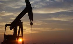 Rus Ural petrolünün fiyatı yaklaşık yüzde 40 azaldı