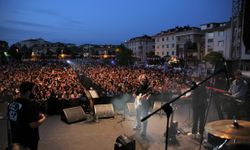 Binlerce Çekmeköylü Fettah Can konserinde doyasıya eğlendi