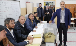Arnavutköy Belediye Başkanı oyunu kullandı