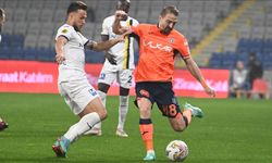 Medipol Başakşehir, 10 kişiyle Türkiye Kupası yarı final rövanşı öncesinde avantajı kaptı
