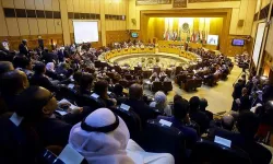 Arap Birliği "Esed rejiminin Birliğe dönüşü konusunda" anlaştı
