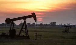 ABD petrol fiyatı tahminini aşağı yönlü revize etti