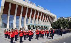 Azerbaycan'da Silahlı Kuvvetler Günü dolayısıyla askeri yürüyüşler yapıldı