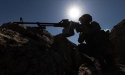 Pençe operasyonu bölgesinde hastaneye kaldırılan yaralı asker şehit oldu