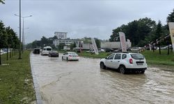 Samsun'da şiddetli yağış sel ve taşkınlara neden oldu