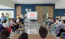 Edirne'de gerçekleştirilen dezenformasyonla mücadele eğitimi devam ediyor