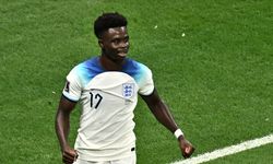 Arsenalli futbolcu Saka, depremden etkilenen 26 ailenin barınma masraflarını karşıladı