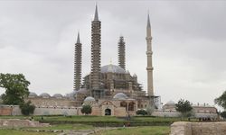 Restorasyondaki Selimiye Camisi'nde ana kubbe çalışmaları bitti