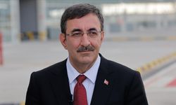 Cumhurbaşkanı Yardımcısı Yılmaz: Ercan Havalimanı yeni terminal binası ve pistini 20 Temmuz'a kadar yetiştireceğiz