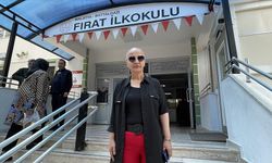 Kanser hastası okul müdürü öğrencileriyle moral buluyor