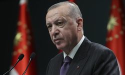 Cumhurbaşkanı Erdoğan: Türkiye'nin gururu Filenin Sultanları'nı en kalbi duygularımla tebrik ediyorum