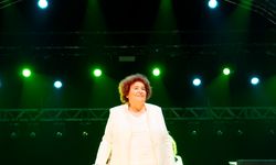 Selda Bağcan'dan muhteşem konser