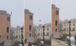 Çatıdan Venedik Kanalına atlayan turist
