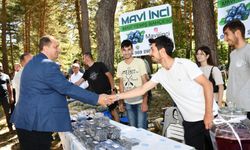 İznik Maviyemiş Festivali’ne yoğun ilgi