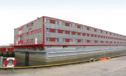 İngiltere'de sığınmacıları barındıracak gemi dünya gündemini sarstı