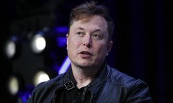 Elon Musk, Zuckerberg "kafes dövüşü" öncesi ünlü güreşçi St-Pierre ile idman yaptı