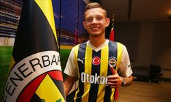 Fenerbahçe, Polonyalı futbolcu Szymanski ile 4 yıllık sözleşme imzaladı