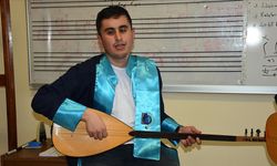 Konservatuvar birincisi görme engelli Fırat, devlet sanatçısı olmak istiyor