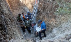 İzmir Kemalpaşa Fayı'nın deprem potansiyelinin tespiti için hendek kazılıyor