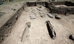 Malazgirt Savaşı alanının tespiti için yapılan kazıda 15 mezar açıldı
