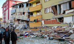 "Genel Hayata Etkili Afet Bölgesi" ilan edilen Bingöl'de 3 bin 47 ağır hasarlı yapı tespit edildi