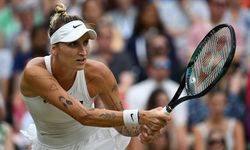 Wimbledon'da Marketa Vondrousova tek kadınlarda şampiyon oldu