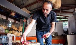 Hataylı topoğraf depremde ölmediğini kanıtlamaya çalışıyor
