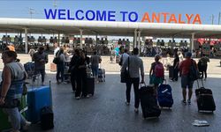 Antalya'ya hava yoluyla gelen turist sayısı 6 milyonu aştı