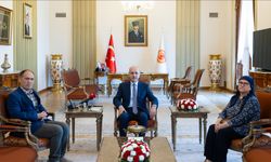 TBMM Başkanı Kurtulmuş, şehit öğretmen Şenay Aybüke Yalçın'ın ailesiyle bir araya geldi