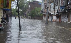 Pakistan'da muson yağmurları nedeniyle ölenlerin sayısı 17'ye yükseldi