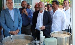 Burgazada Cem Evi’nde aşure lokması dağıtıldı